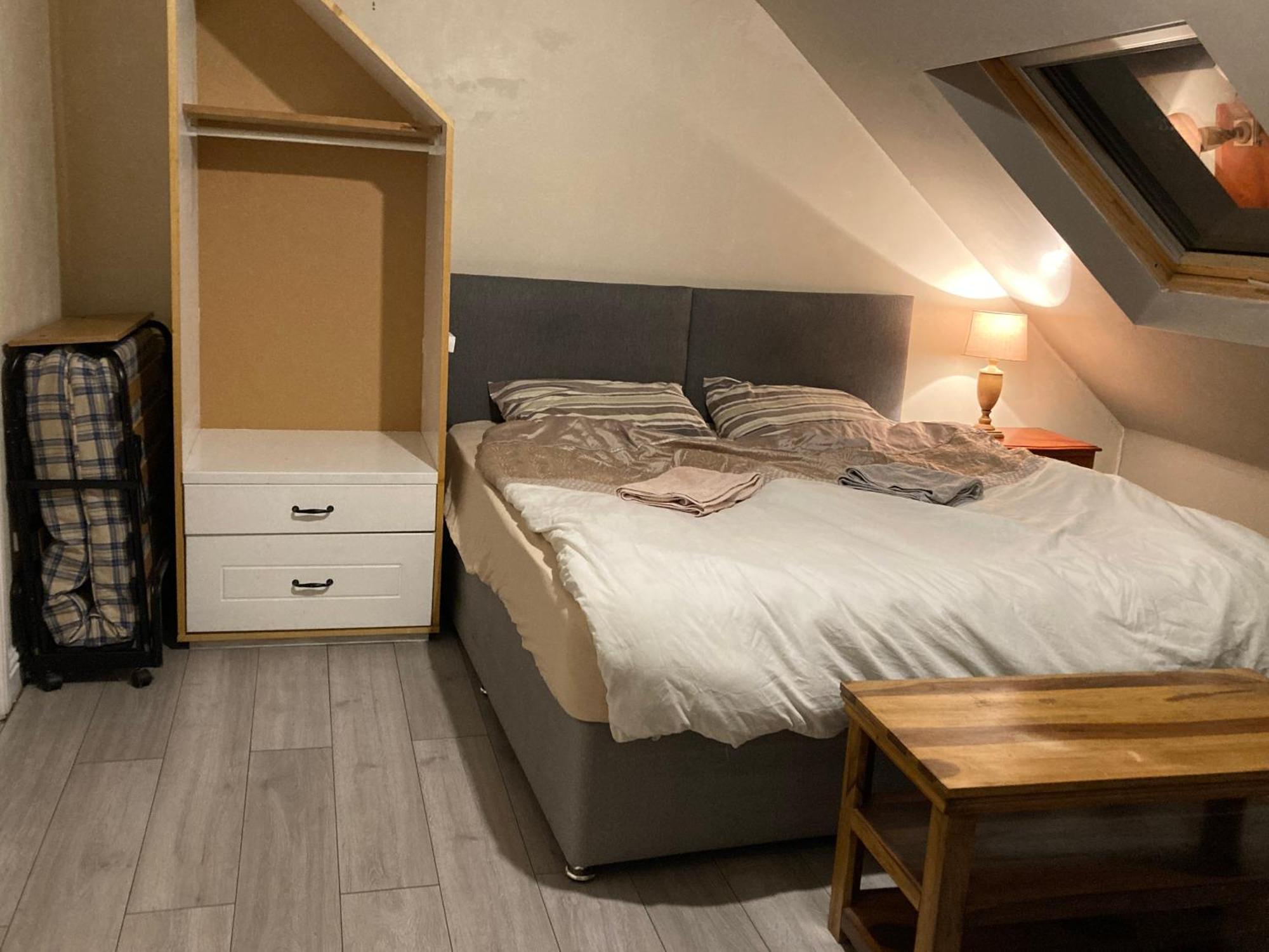 Jacks Court B1 Hotel Stalybridge Bagian luar foto